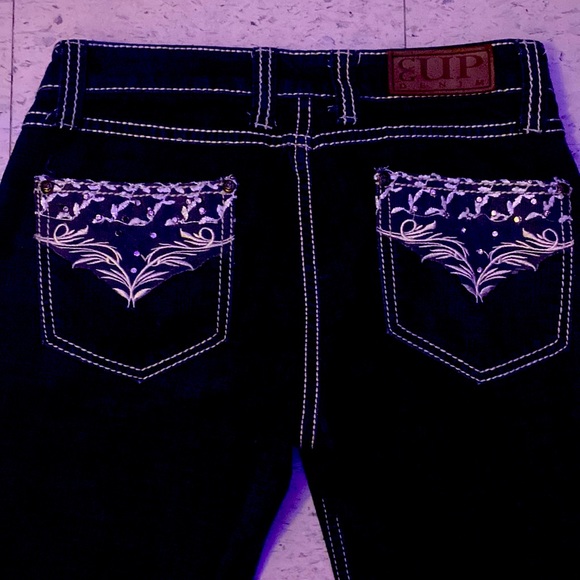 Cowgirl up jeans - Picture 1 of 7